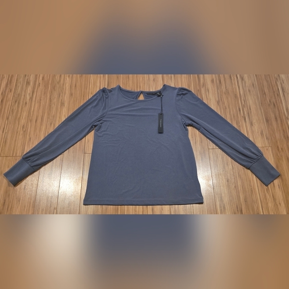 NWT Tahari Long Sleeve Top